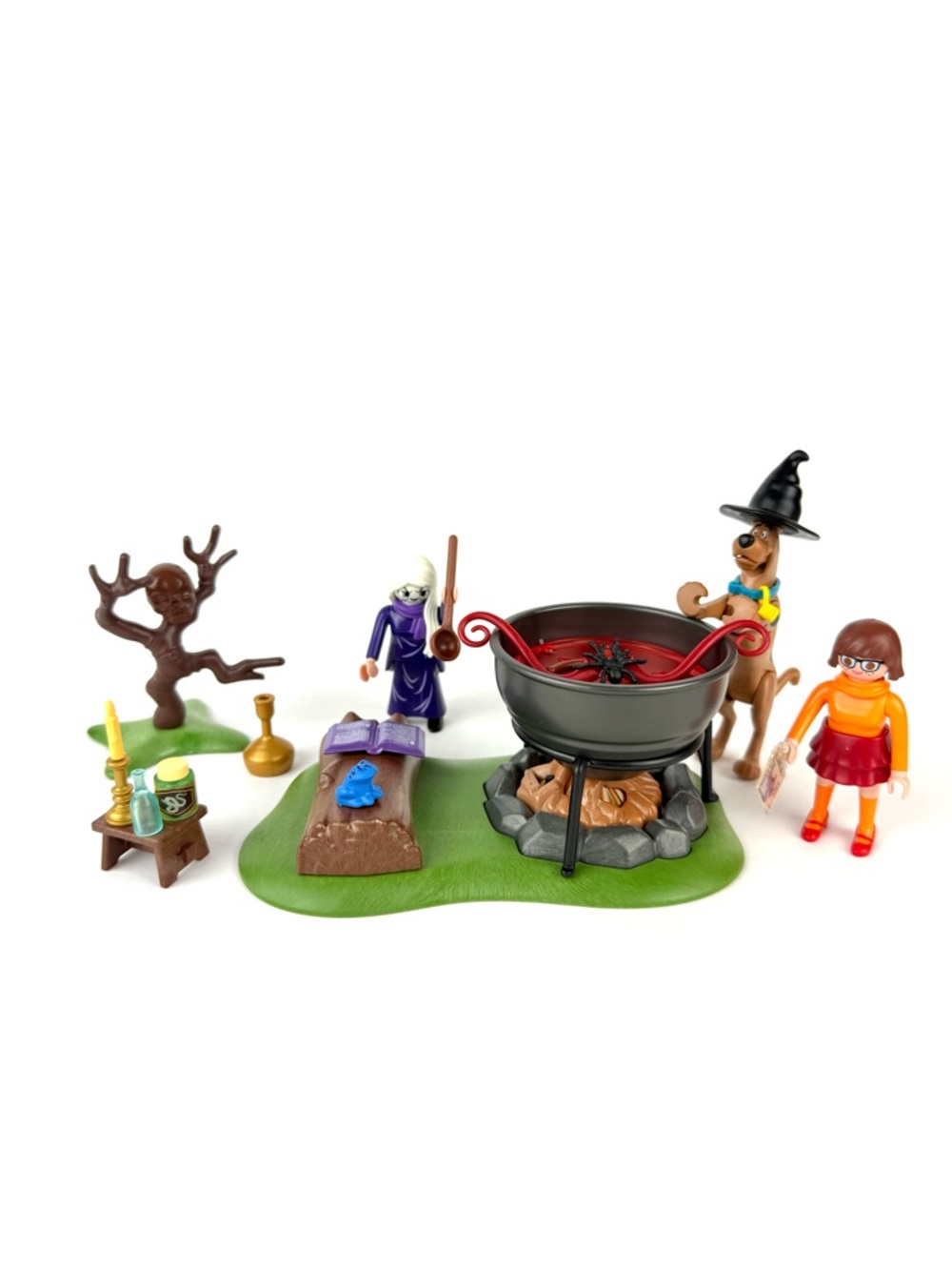 Playmobil Scooby-Doo Adventure in The Witch’s Cauldron Playset 70366